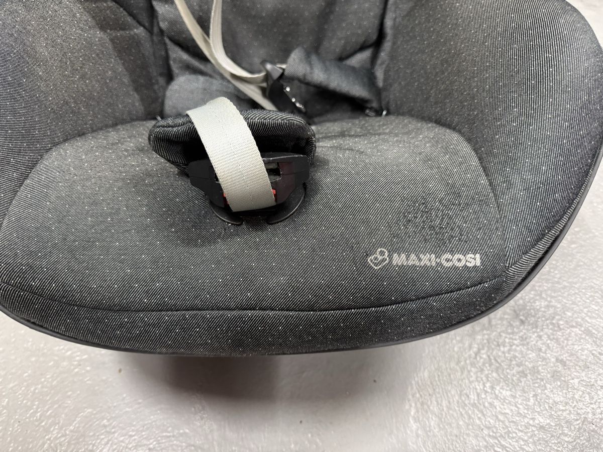 Auto-Kindersitze: Maxi-Cosi 2way Pearl Kindersitz – Gebraucht aus Rickenbach b. Wil von Keks42 1