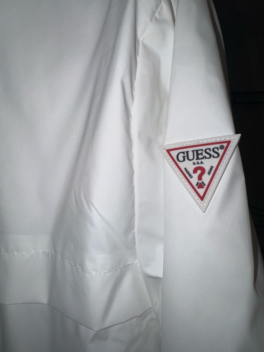 Guess Giacche: Guess Unisexjacke, Grösse S, Weiss, Neuwertig! – Nuovo (secondo la descrizione) da Winterthur venduto da avn_2ffq 2