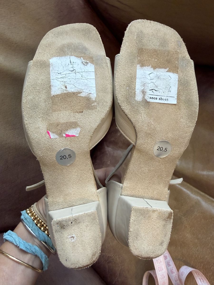 Chaussures filles: Tanzschuhe – D'occasion à Obfelden par tan_9lj9 2