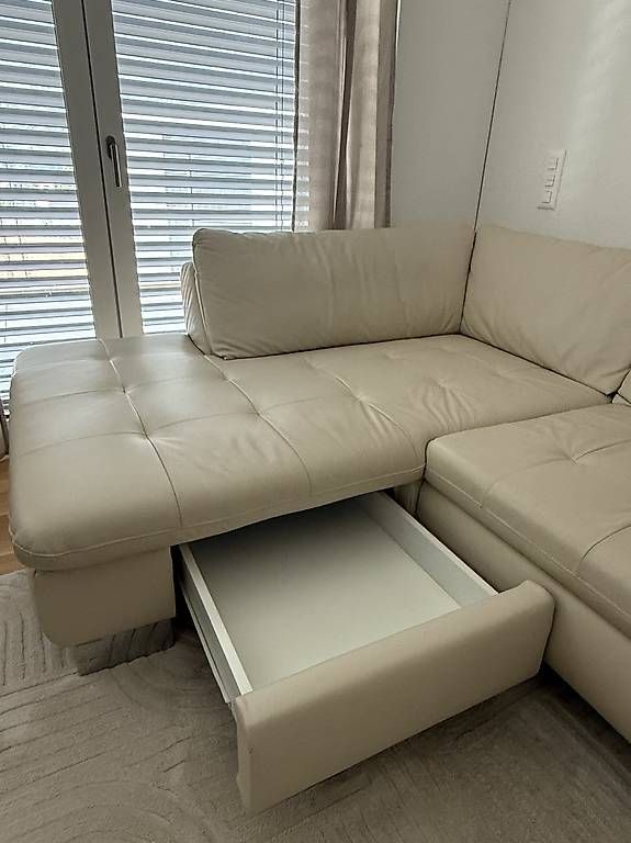 Sofas: Hochwertiges Echtleder-Ecksofa mit Schlaffunktion & Stauraum – Gebraucht aus Altdorf UR von ars_6rjm 4