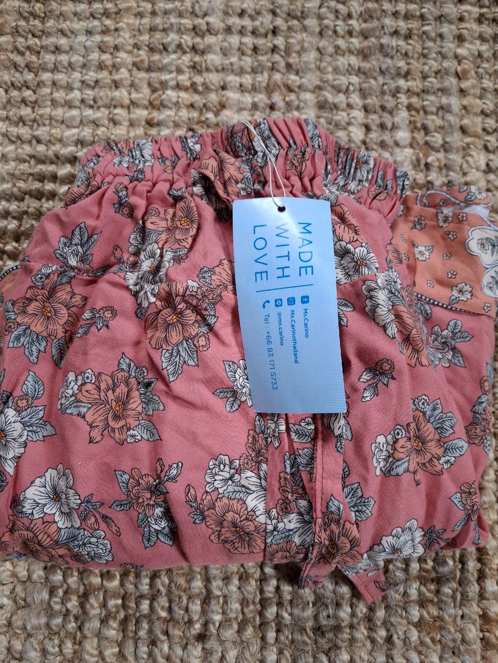 Pantaloni: Short jupe culotté S en viscose  – Nuovo e nell'imballaggio originale da Lausanne venduto da Cognitia 2