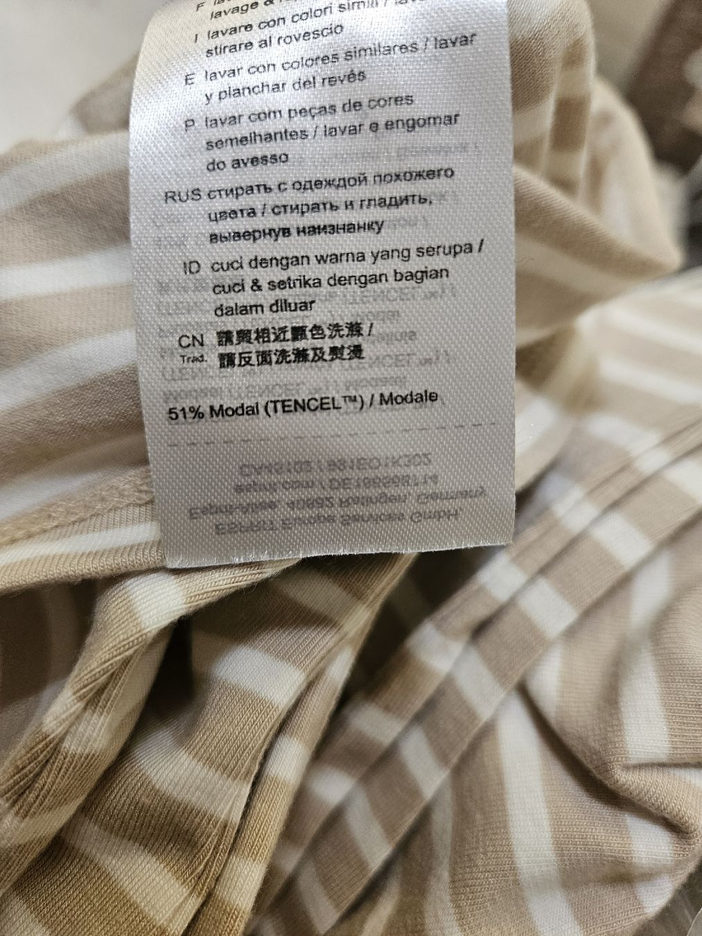Esprit T-shirt: [NEU] Esprit Langarm-T-Shirt – Nuovo e nell'imballaggio originale da Dietlikon venduto da kon_2d9n 1