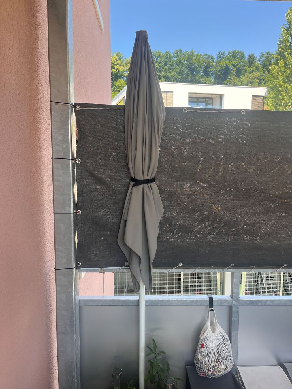 Ikea Ombrelloni: Ikea Garden Umbrella - stand + umbrella – Usato da Umiken venduto da rus_6r29