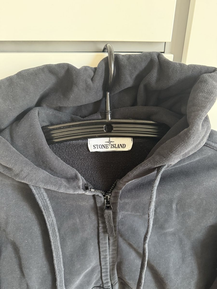 Stone Island Maglioni & Felpe: Stone Island Zip Hoodie – Usato da Genève venduto da luc_5q8p 1