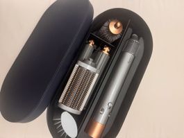 Dyson Airwrap completo, per capelli impeccabili, come nuovo 