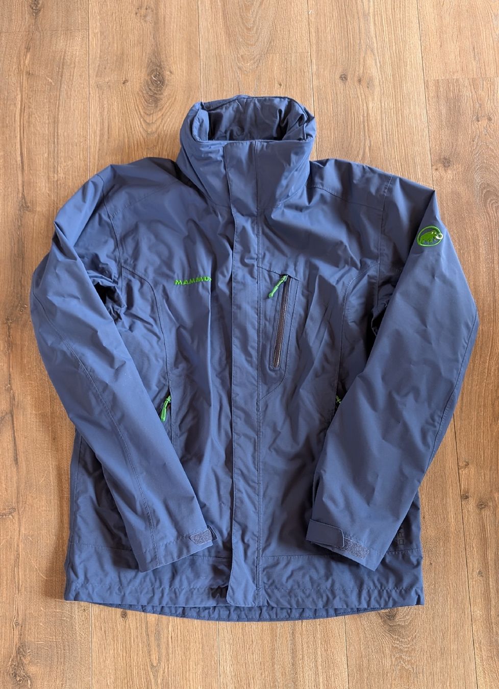 Mammut Vestes: MAMMUT - Veste de Pluie Doublée, Taille S – D'occasion à Haute-Nendaz par DetoutDerien 1