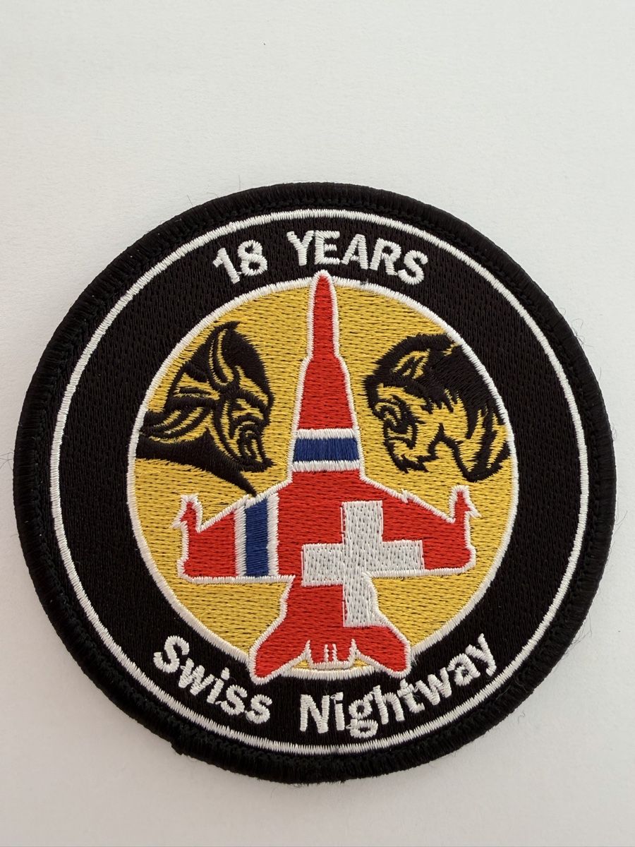 Schweizer Armee Plaketten & Abzeichen: Fighter Squadron 11 Nightway Anniversary patch  – Gebraucht aus Chamoson von Lio_Rey