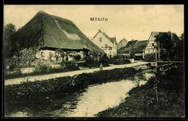 AK Möhlin, Häuser am Bach mit großem strohgedecktem Bauernha