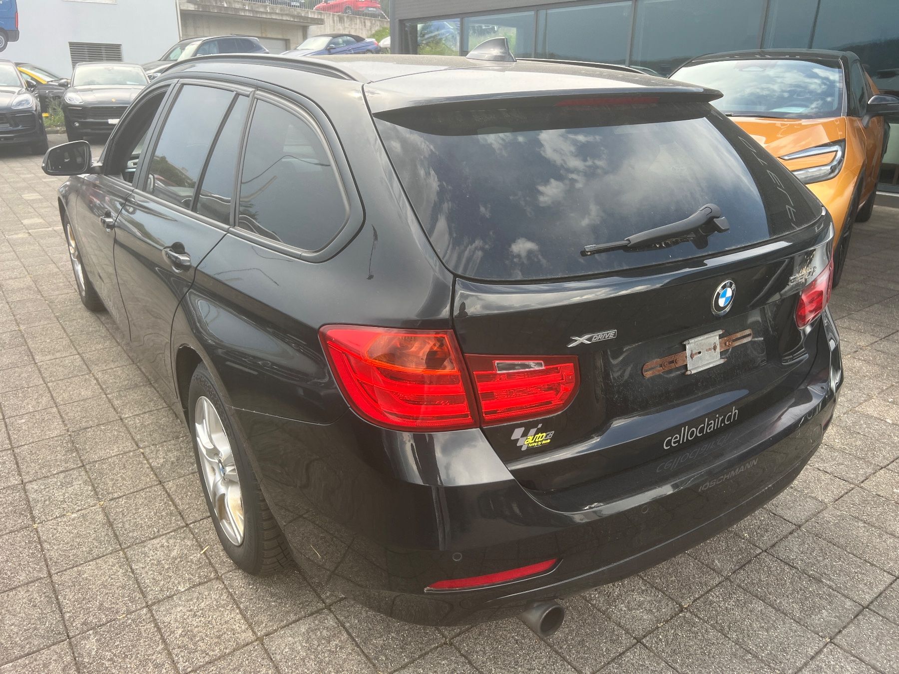 BMW Automobili: BMW  320 i Kombi xDrive – Difettoso da Otelfingen venduto da hof74 3