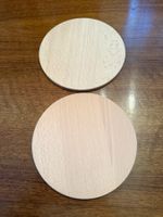 Untersetzer rund aus Holz 2 Stück gebraucht guter Zustand