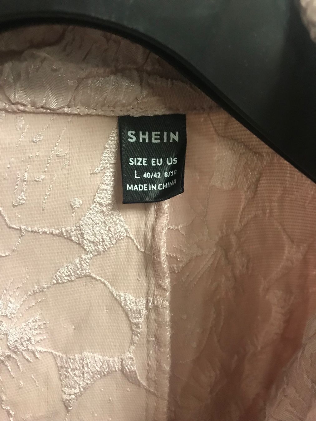 Jacken: Frauen Jacken/Blazer  Grüße 40/42 – Gebraucht aus Opfikon von Sonnenuntergang12 2