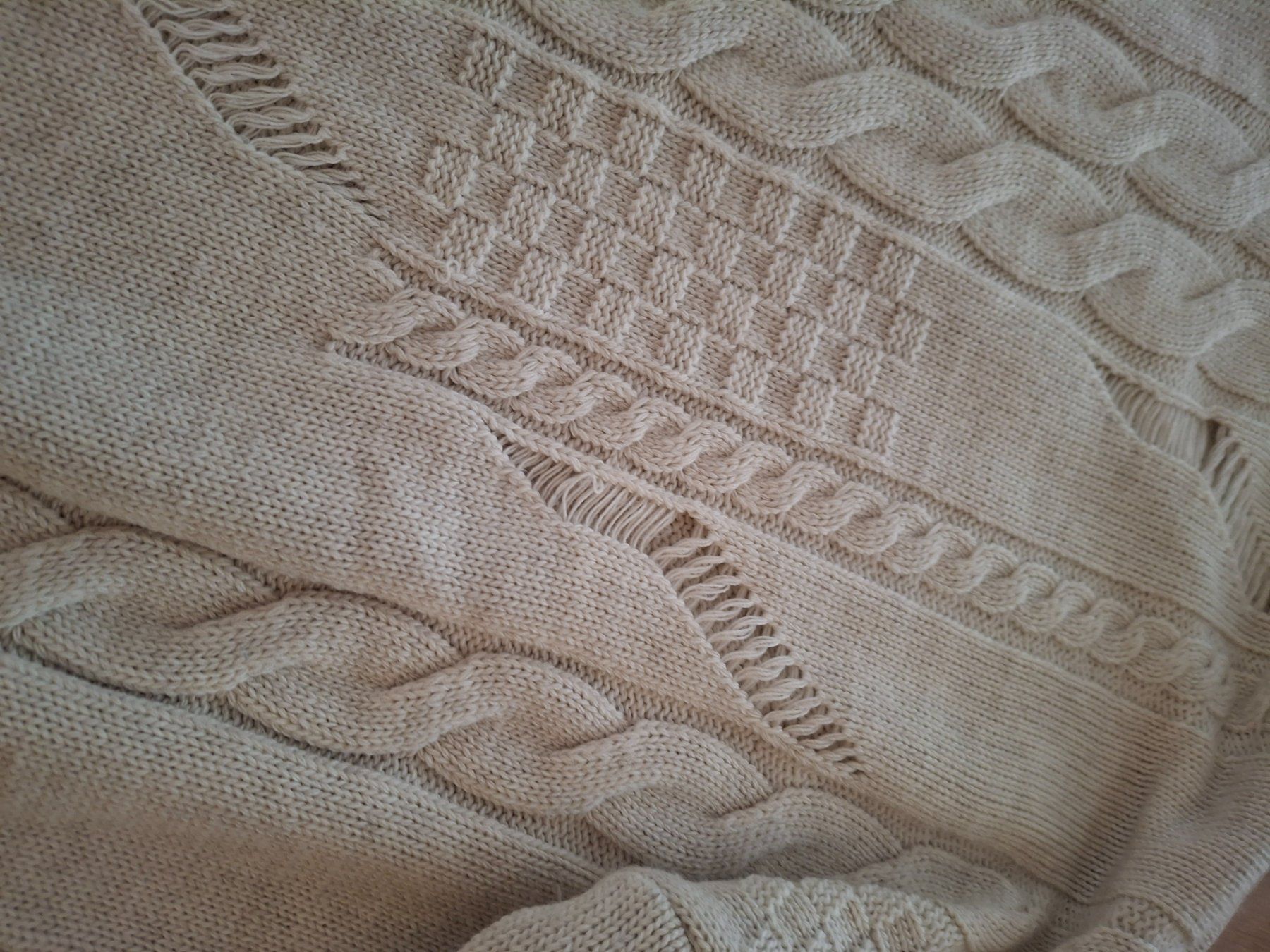 Maglioni & Felpe: Yoiio Strickpullover, One Size, oversize , sehr which. Neu – Nuovo (secondo la descrizione) da Bellikon venduto da MellonCollieMitTwint 1