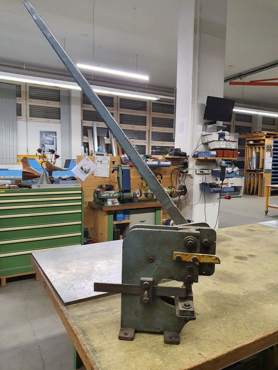 Kucaa 2-in-1 Lochstanze - Für Rund- & Langlöcher In Ausweiskarten Aus Papier & PVC