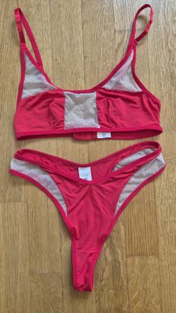 Rotes Bikini Gr. M