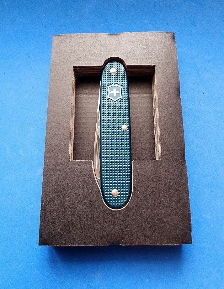 Victorinox Coltelli tascabile: VICTORINOX NESPRESSO DHARKAN NR. 3 – Nuovo e nell'imballaggio originale da Chur venduto da Victorinoxli