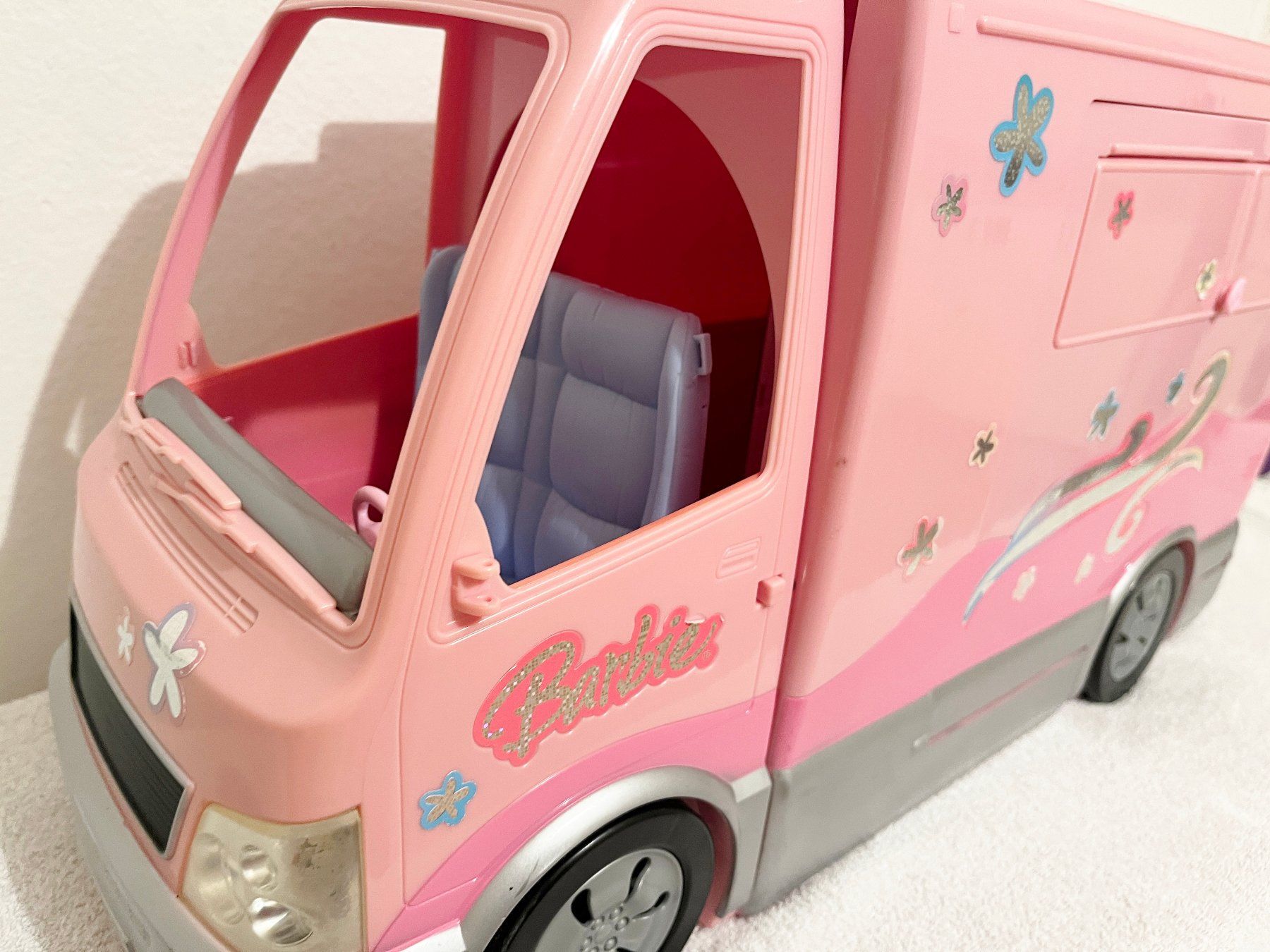 Giocattoli: Barbie Campingwagen mit Pool – Usato da Glattbrugg venduto da Ariel012 1