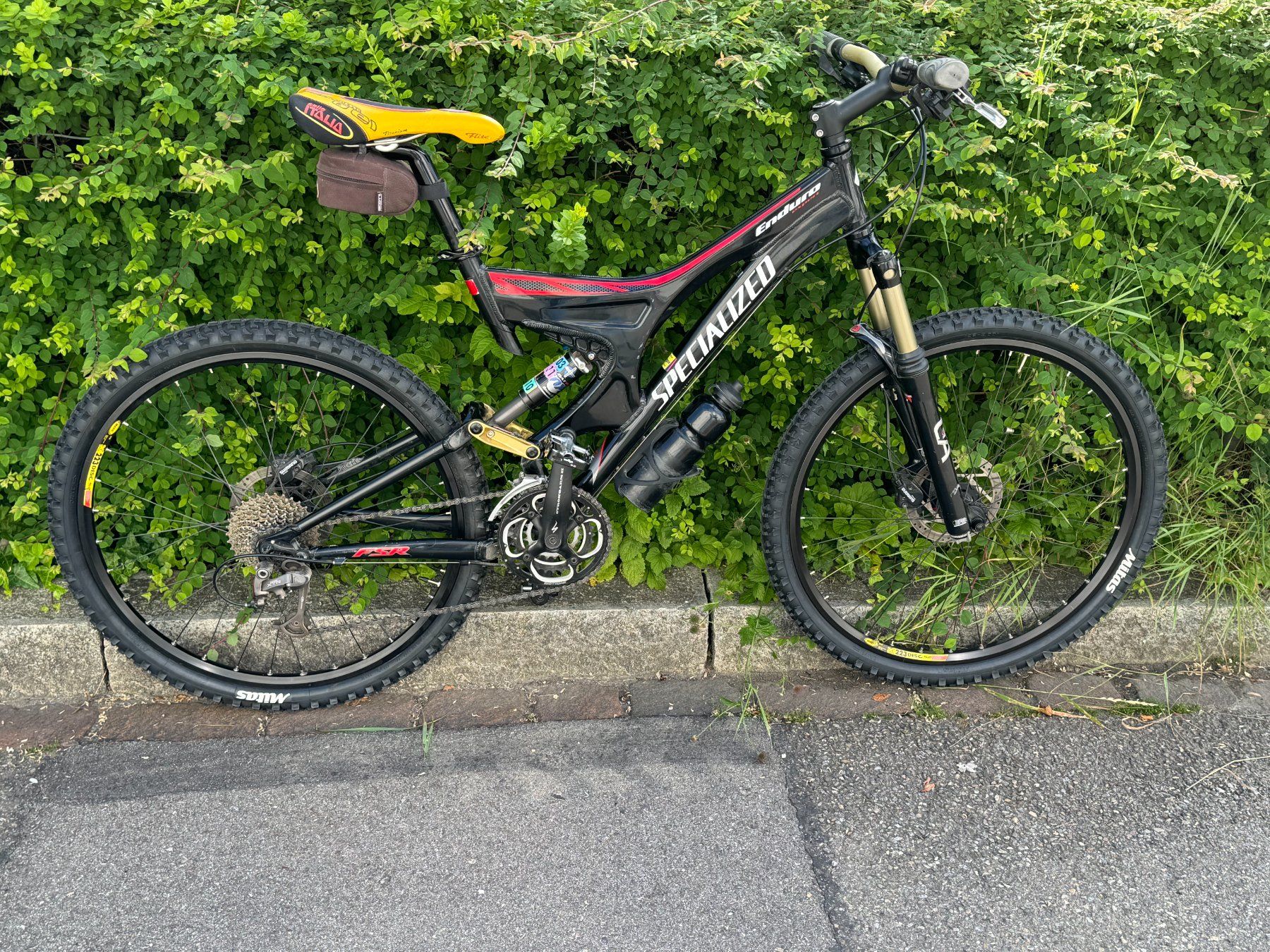 Biciclette: SPECIALIZED Enduro Expert FSR – Usato da Zürich venduto da