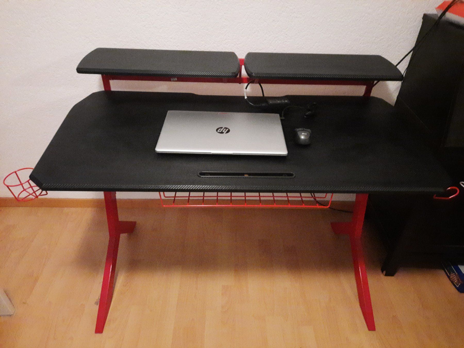 Bureaux: Gaming Tisch – D'occasion à Kaltbrunn par cakimaza 1