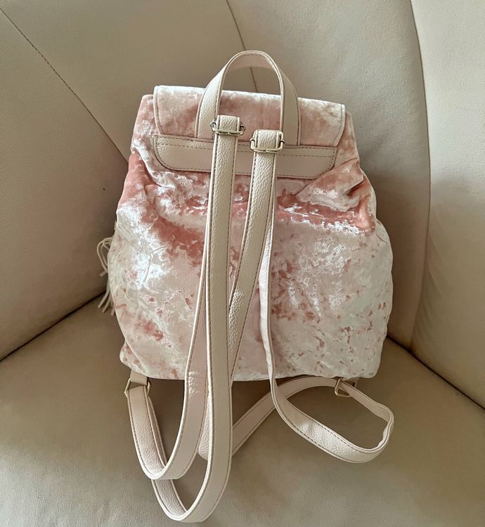 Guess Pink Velvet Backpack Kaufen auf Ricardo