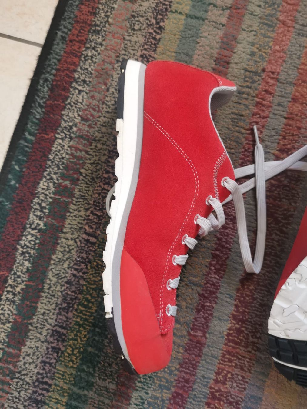 Scarpe da uomo: Chaussures Scarpa quasiment neuves. – Usato da Hauterive NE venduto da Le_Photographe 1