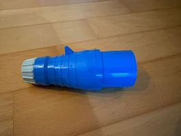 Stecker CEE16/6 230V blau interpower