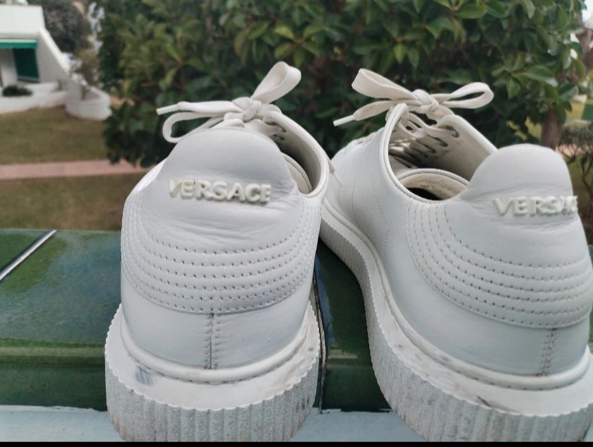 Versace Scarpe da uomo: Baskets Versace blanches - Élégantes et confortables! T.45 – Nuovo (secondo la descrizione) da Troistorrents venduto da ami_mzq5 3