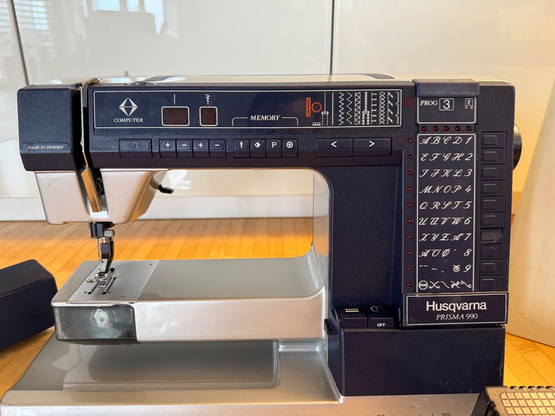 Tutte le macchine: Husqvarna Prisma 990 – Usato da Kestenholz venduto da cvx_889vv 4