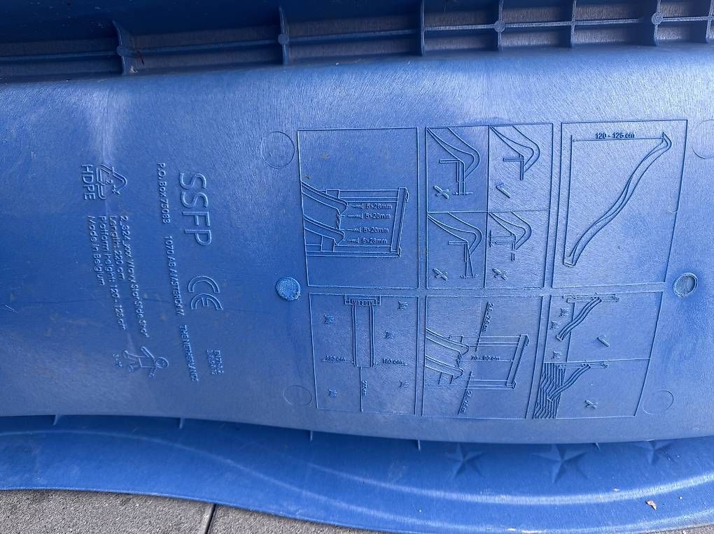 Rutschbahn: blaue Rutschbahn – Gebraucht aus Burg AG von Fionalucille 1