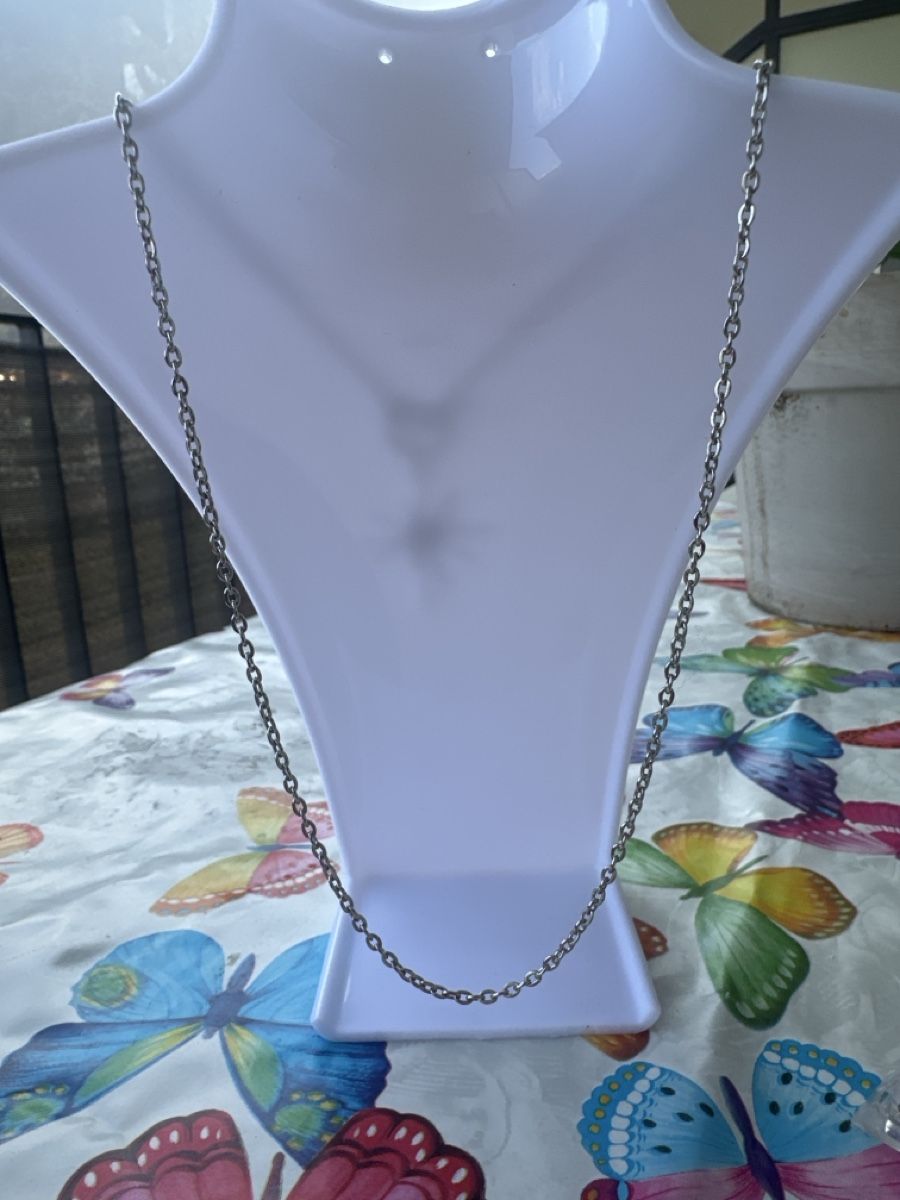 Catenine: Silver Tone Starburst Pendant Necklace, Toggle Clasp – Nuovo (secondo la descrizione) da Bouveret venduto da dou_g8q7 2
