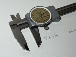 TESA Messschieber 150mm analog Schieblehre