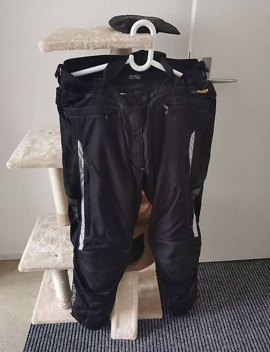 Pantaloni: Motorrad Hose Grösse XL – Usato da Lausen venduto da Swiss4444