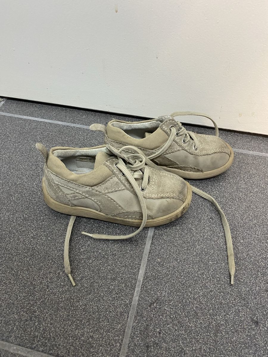 Schuhe für Jungen: Kinderschuh beige Grösse 24 – Gebraucht aus Wettingen von vpr_9gz6 1