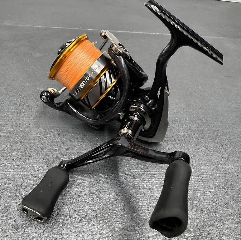 Daiwa Rollen & Spulen: DAIWA REVROS - 3000S-CH-DH – Gebraucht aus Itingen von fishing-gear