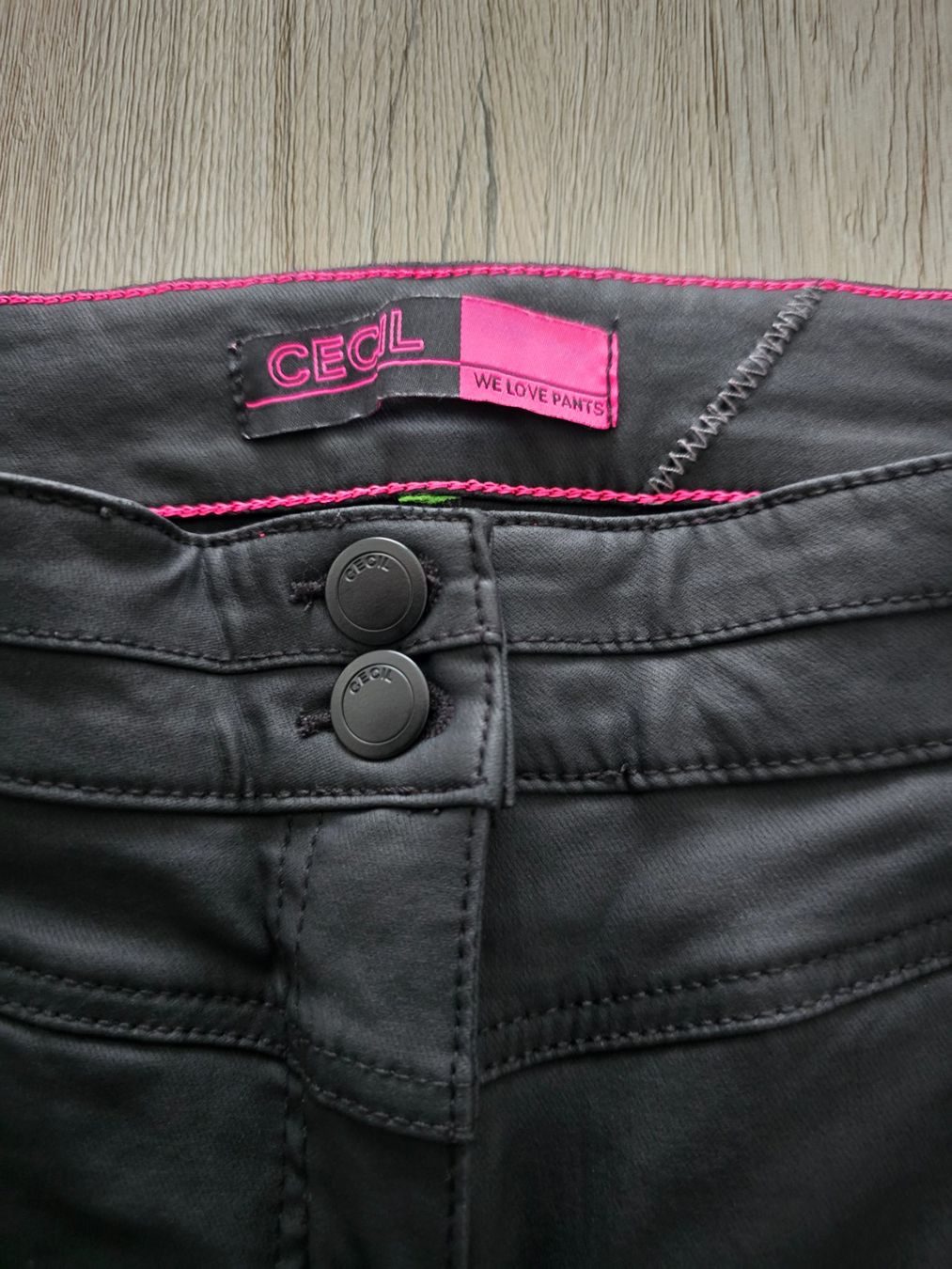 Cecil Pantalons: Coole, elegante Cecil Hose – D'occasion à Zürich par Sustainability 1
