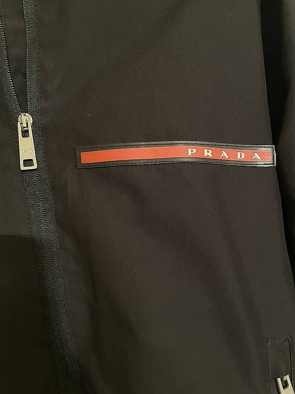Prada Giacche: Prada jacke schwarz – Usato da Basel venduto da Leo_6qtr 2