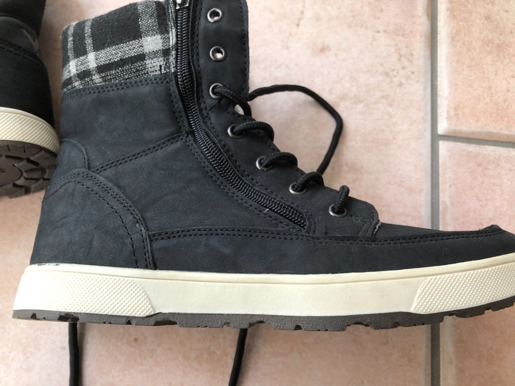 Chaussures femmes: Winterschuh, Grösse 38 – D'occasion à Freienstein par ErnaS01 1