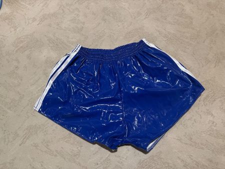 DAPA Glanzshorts ungetragen. Grösse L