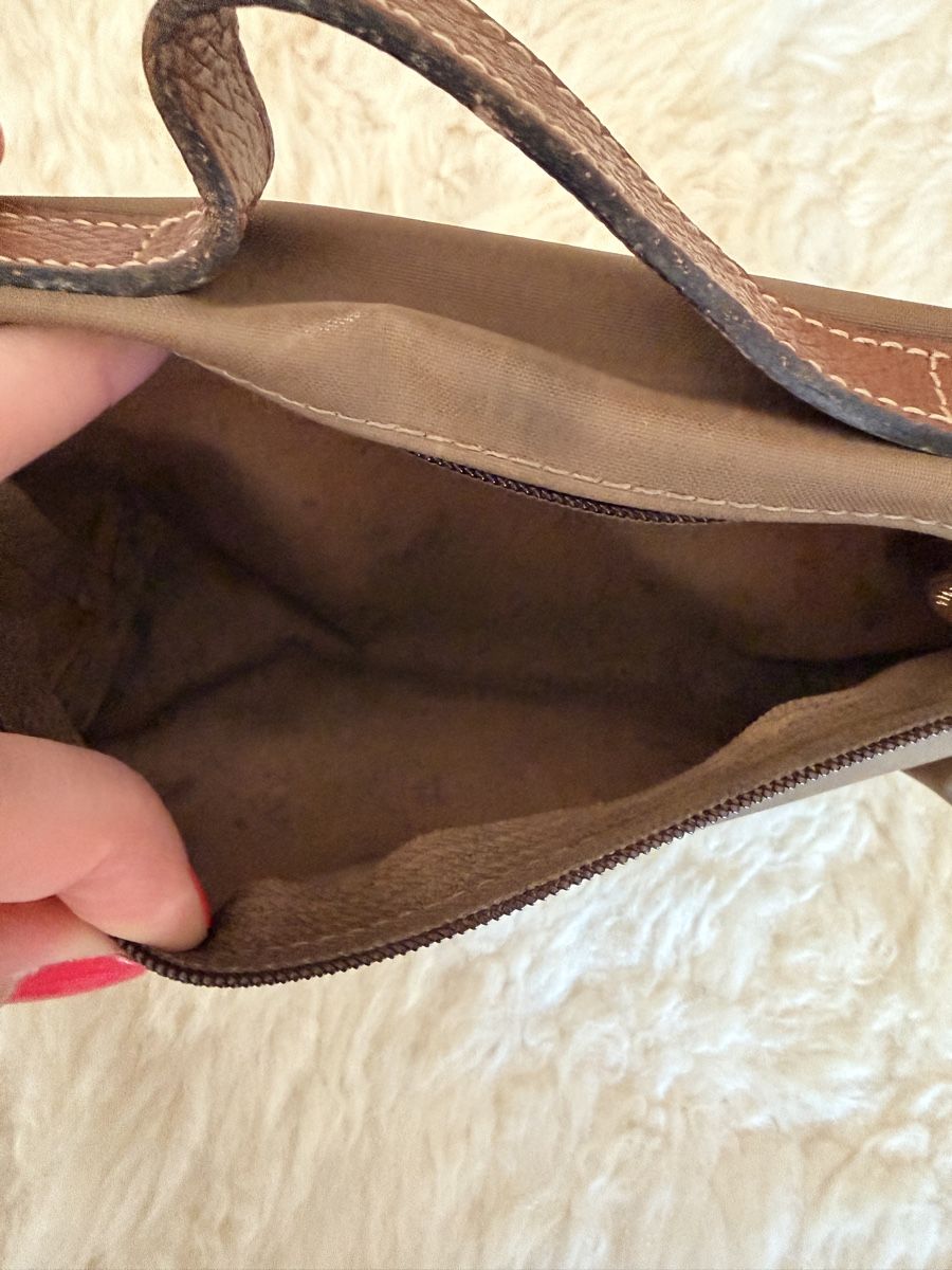 Longchamp Sacs femmes: Pochette Longchamp  – D'occasion à Lausanne par Meganelausanne 2
