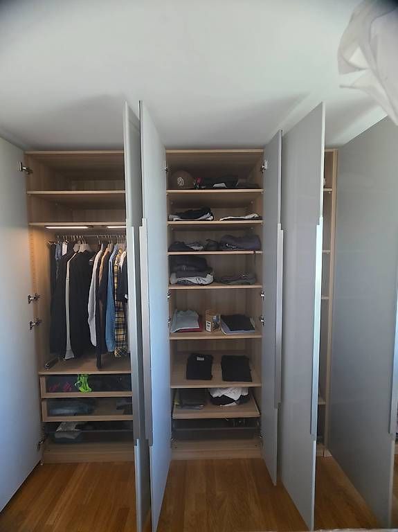 Schränke: Pax Kleiderschrank Ikea – Gebraucht aus Rotkreuz von Ggib