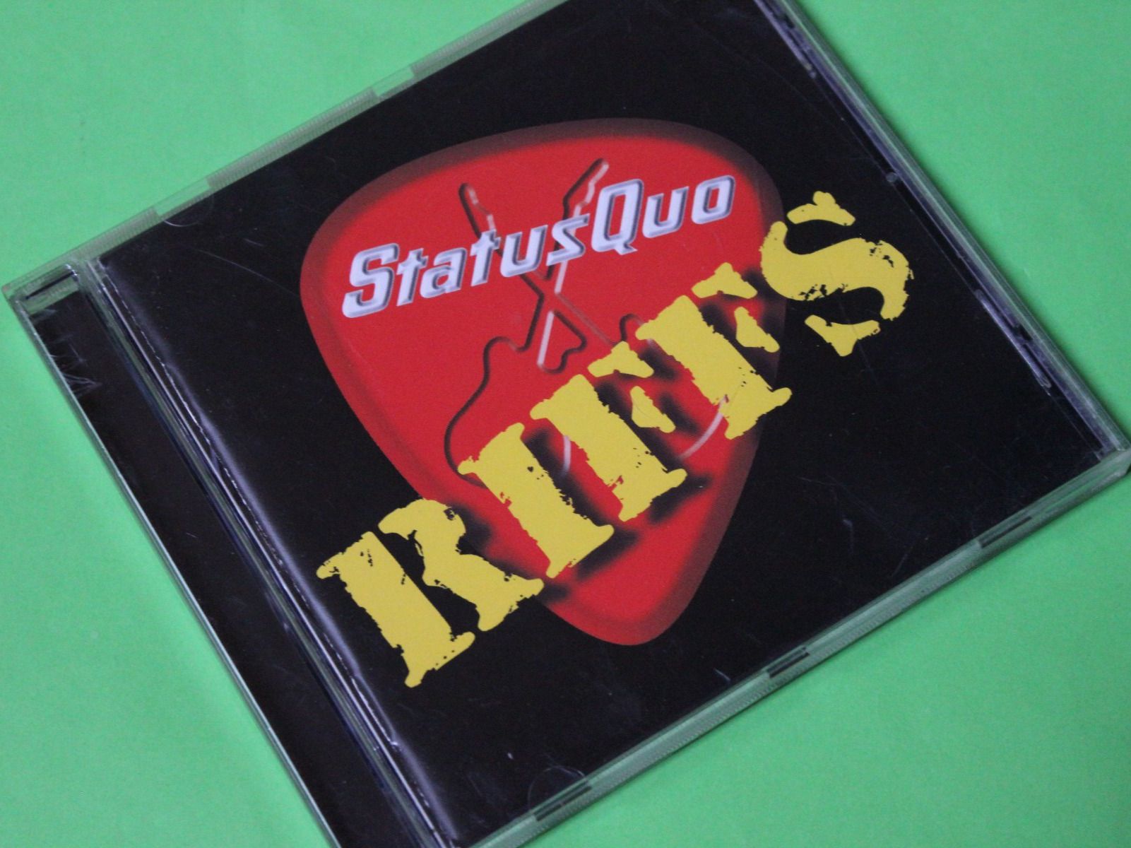 CD: STATUS QUO - RIFFS CD 2003 – Usato da Tübach venduto da JamesStone