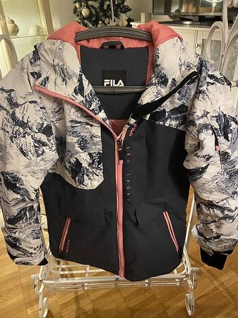 Wie neu-Winter-Skijacke von FILA Gr.152 nur 19.-