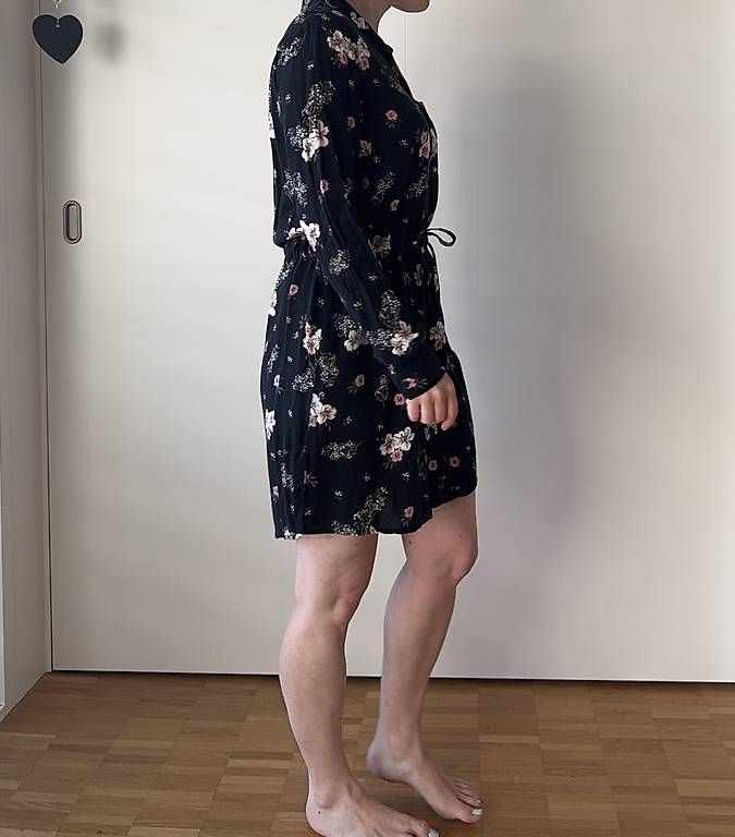 Kleider: Blumenkleid langärmelig Gr. 36 – Gebraucht aus Basel von R__Mueller 1