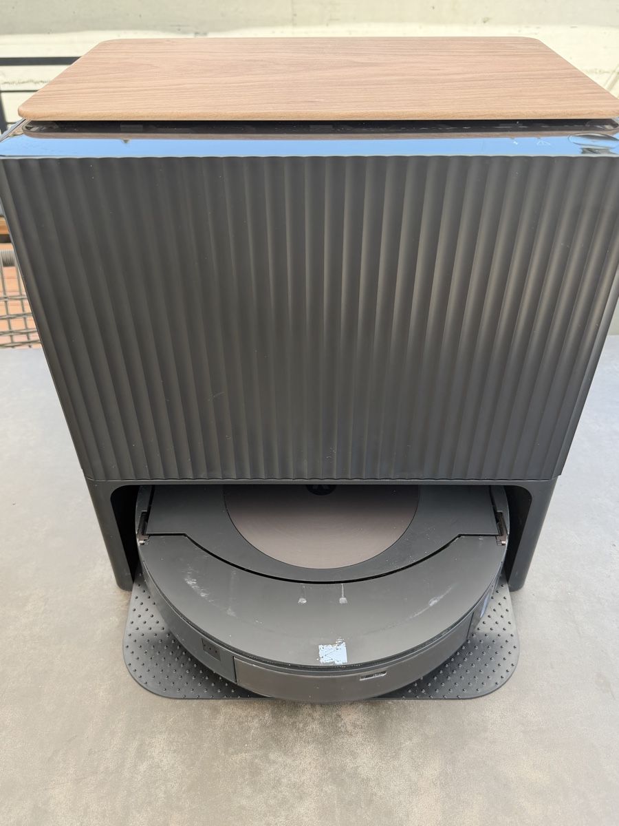 Irobot Aspirapolveri & Accessori: iRobot Roomba Combo j9 - BlackBetty – Usato da Sursee venduto da Hoselopf