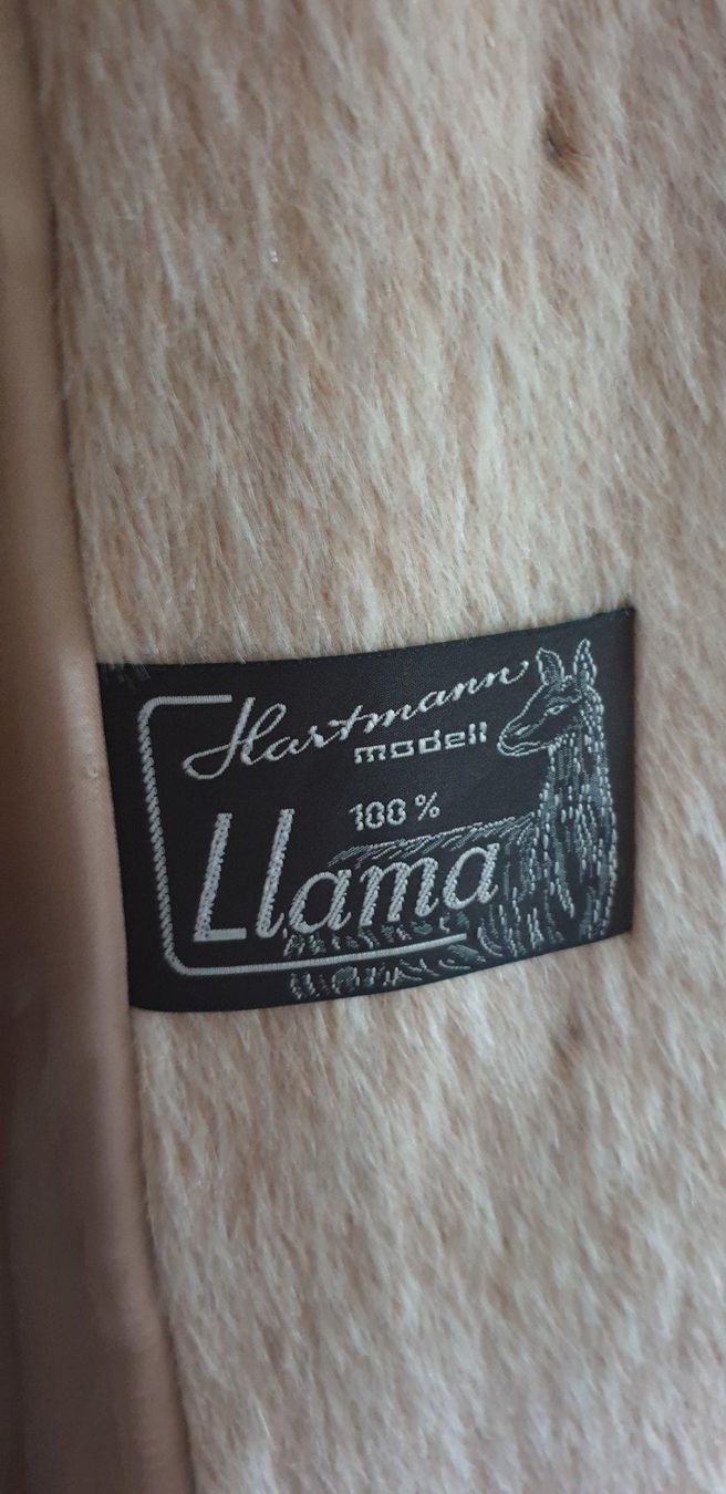 Cappotti: Lamahaar Mantel – Usato da Emmen venduto da magelan 2