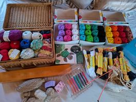 Grosses Wollpaket (alles, was Sie auf den Fotos sehen)