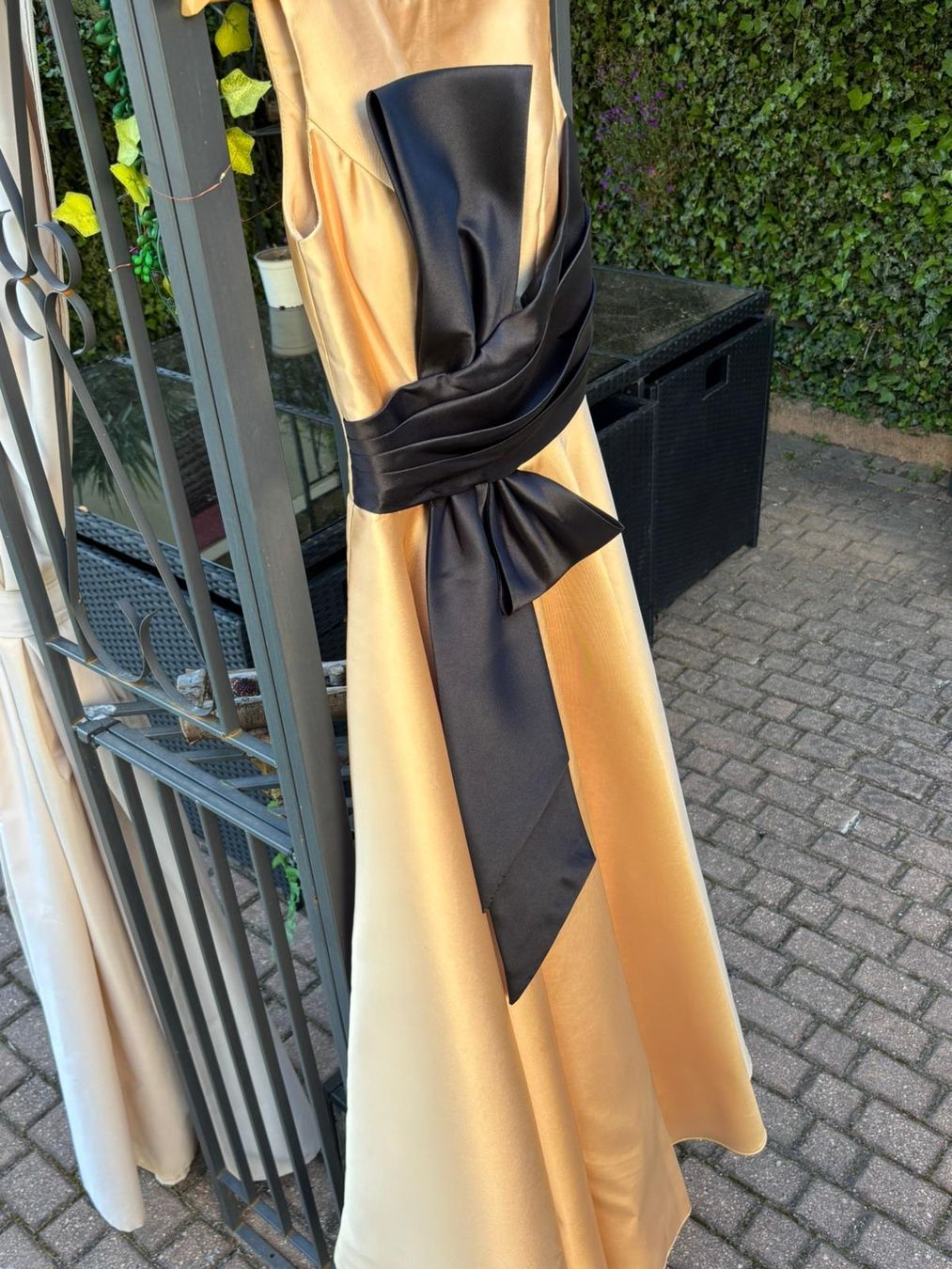 Vestiti: Abschlusskleid – Usato da Filet venduto da and_hs9p 1