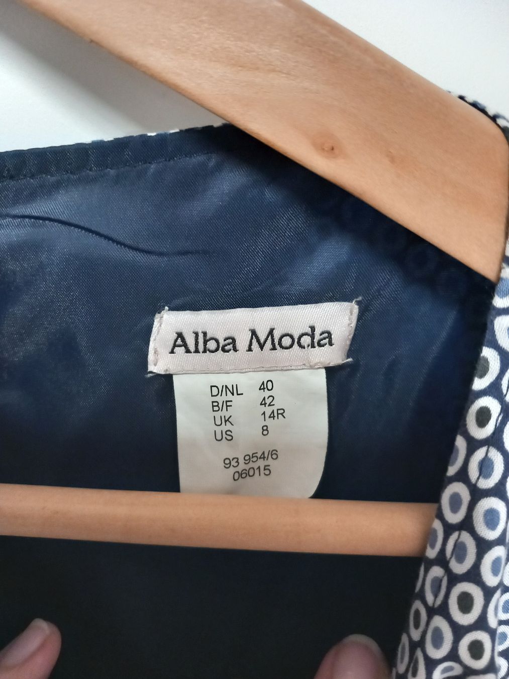 Alba Moda Vestiti: Kleid von Alba Moda Gr. 40 Viskose – Usato da Gwatt (Thun) venduto da umwelt-brocki 4