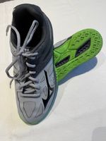 Mizuno Hallen Schuhe, Grau/Grün, Top Zustand, Gr. 38.5