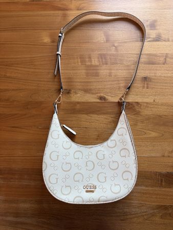 GUESS Shoulder Bag