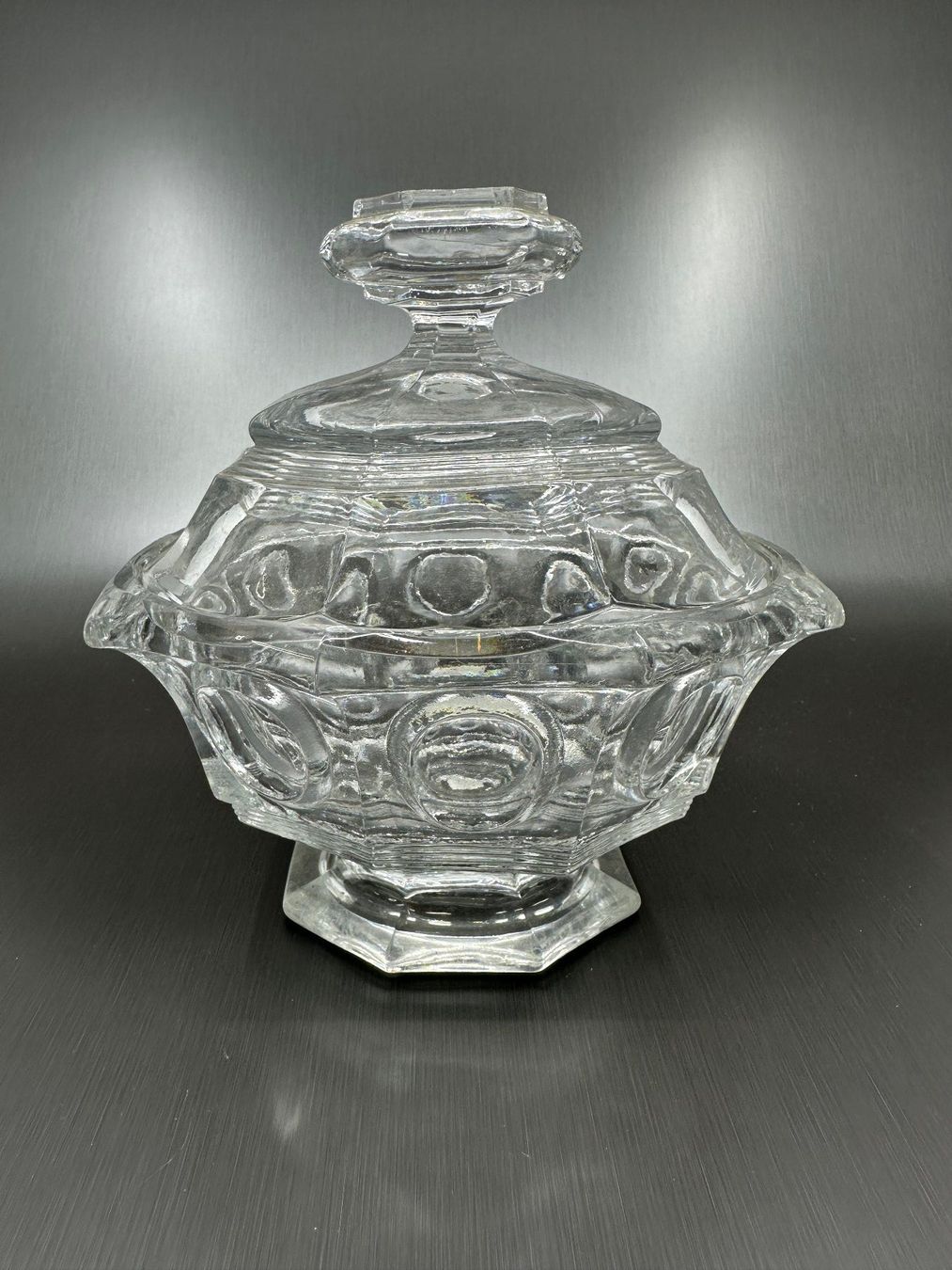 Ciotole: Glasschale mit Deckel, Oval,  Scheint älter zu sein, teile g – Usato da Arisdorf venduto da Liquidus